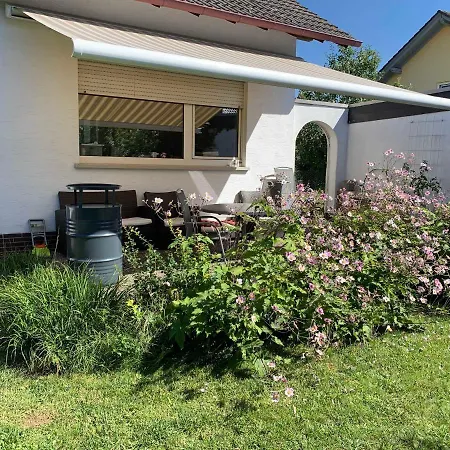 Grosszuegige Ferienwohnung In Ruhiger Lage Appartement *